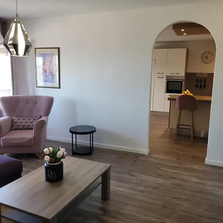 Ana Apartment *