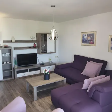 Ana Apartment